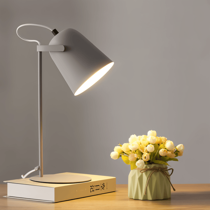 Desk lamp Pastel Creative Scandinavian Design Illuminate your space | Kalsten