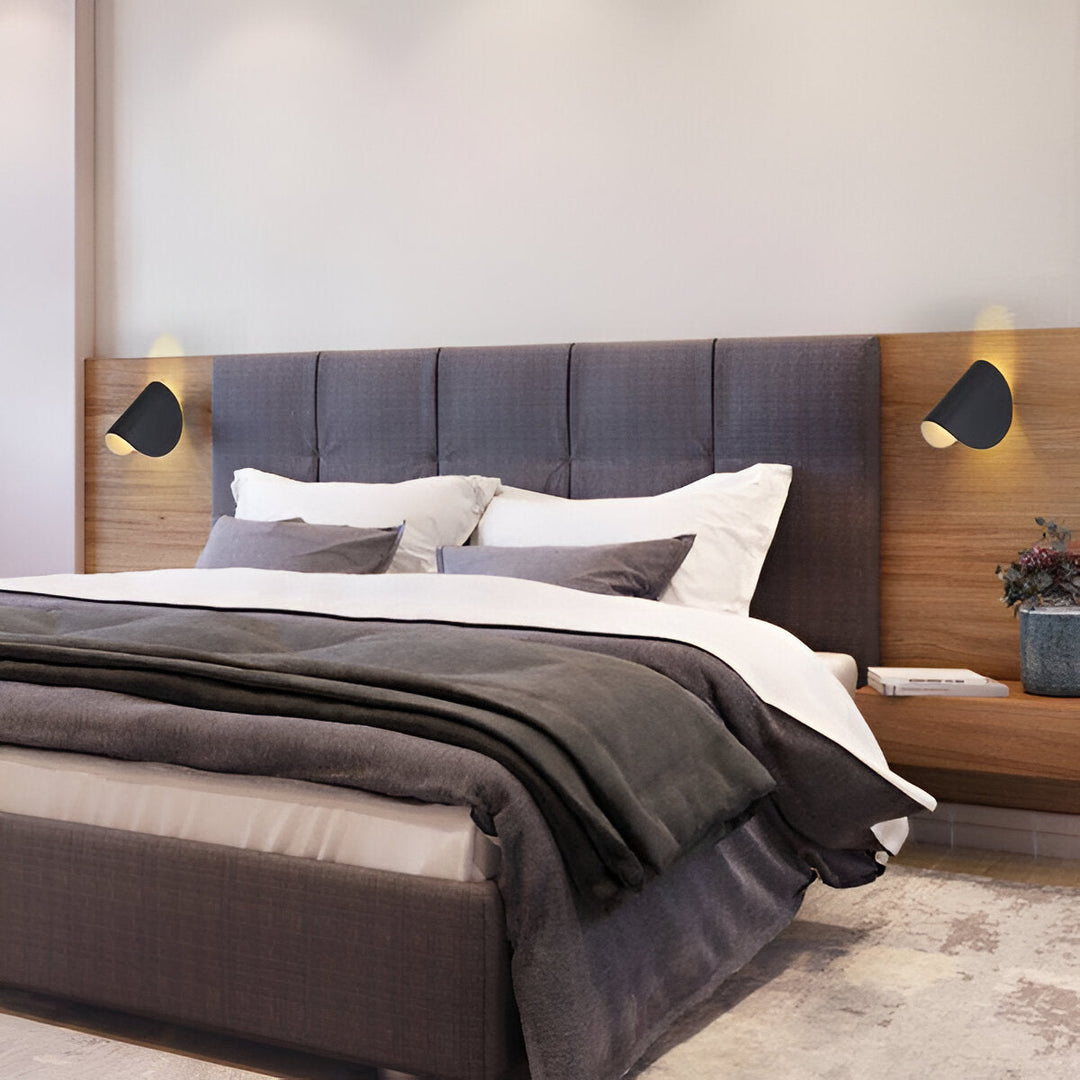Twist Wall Lamp - Rotatable Metal Wall Light - Curve Wall Sconce | Kalsten