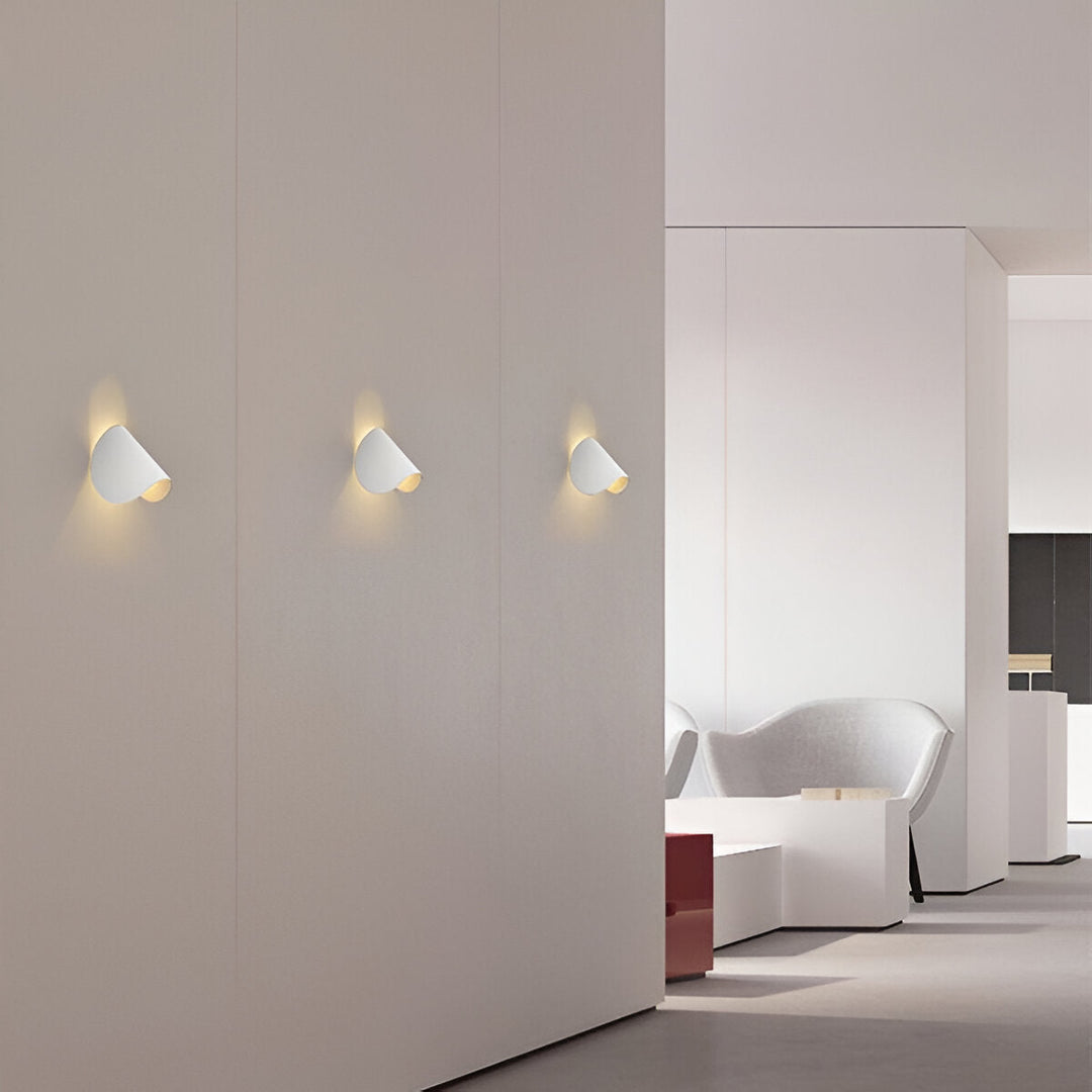 Twist Wall Lamp - Rotatable Metal Wall Light - Curve Wall Sconce | Kalsten