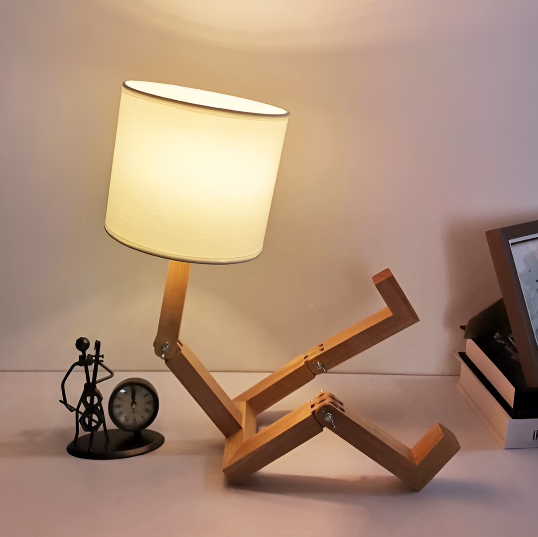 Flexible Robot Desk Lamp Made of Solid Wood – LumoBot | Kalsten