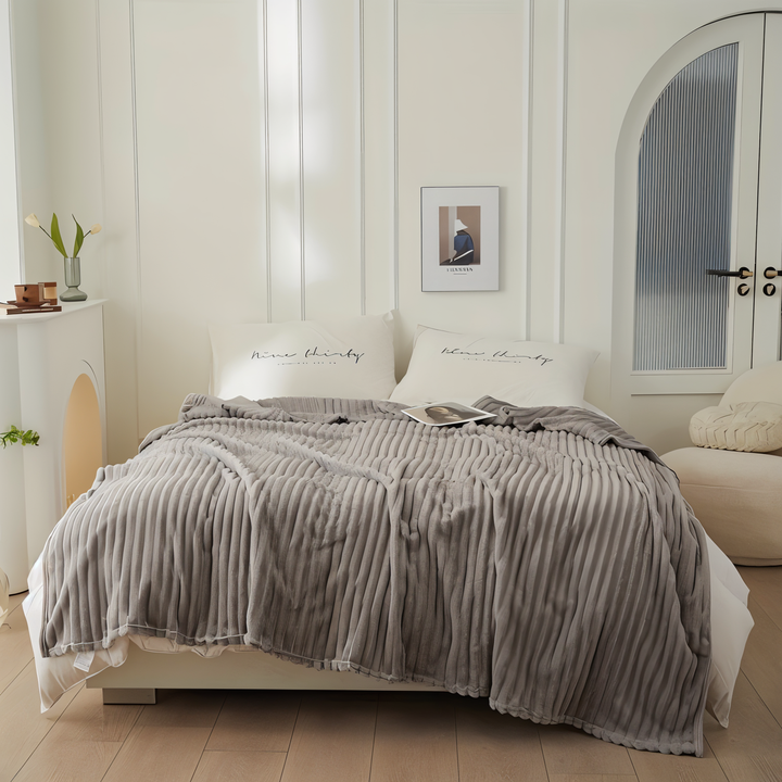 Cozy, Breathable Fleece Blanket
