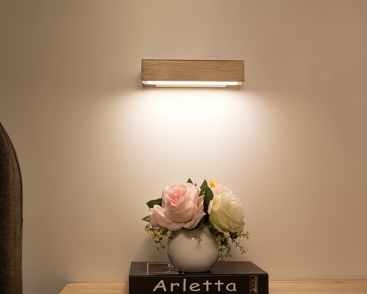 TwistLED Wall Lamp - 360° rotatable rectangular LED wall lamp made of wood | Kalsten