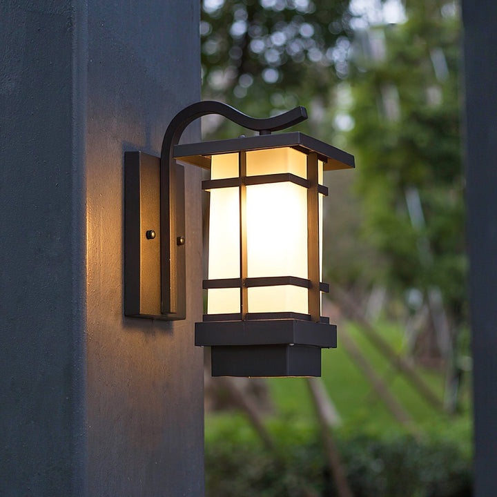 House Wall Light | Kalsten