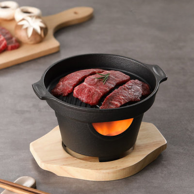 GrillMaster Pro - Stylish Portable BBQ for Outdoor Enjoyment Kalsten