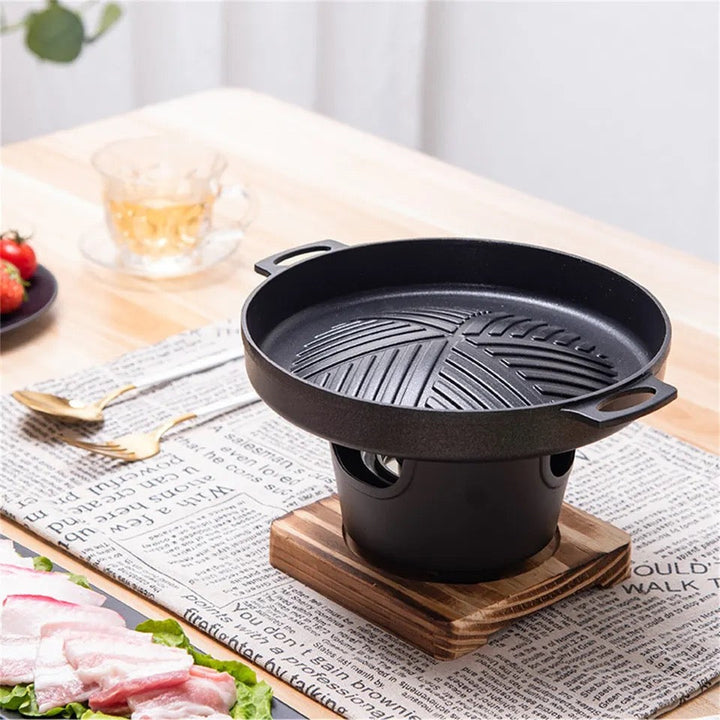 GrillMaster Pro - Stylish Portable BBQ for Outdoor Enjoyment Kalsten