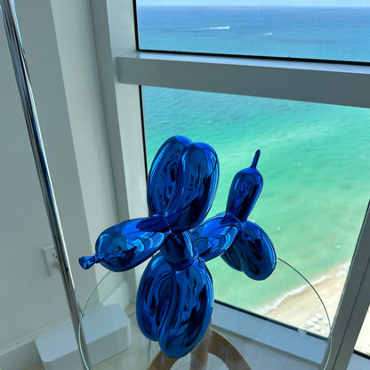 Balloon dog sculpture