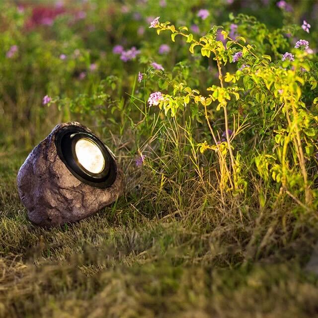 Rocky Glow - Elegant Solar Lamp for Outdoors | Kalsten