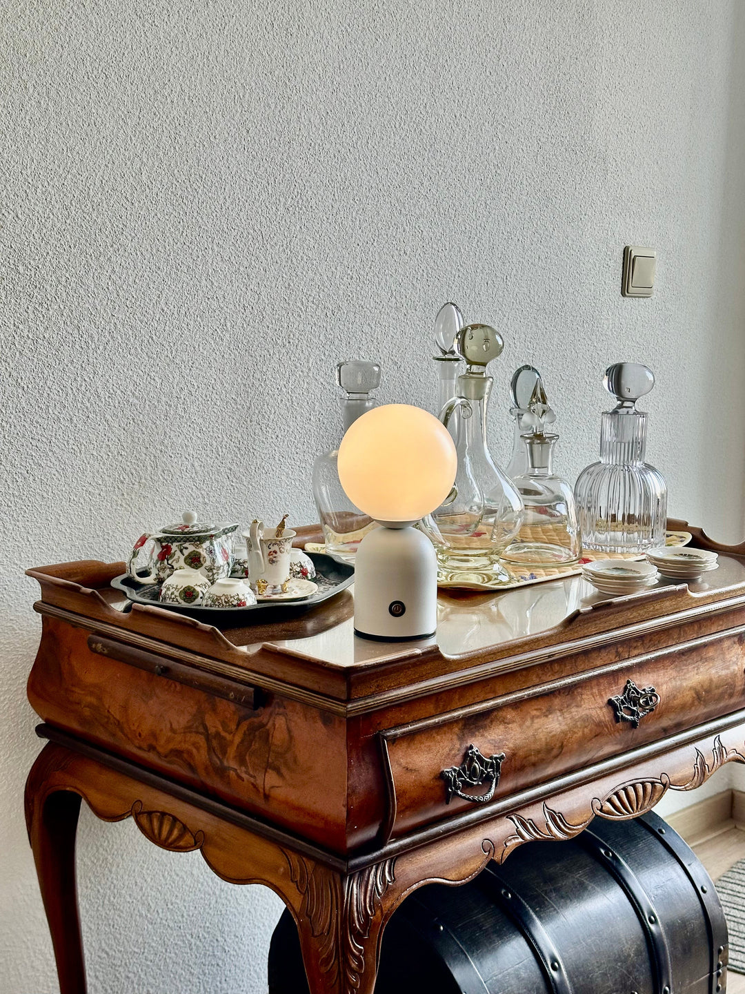 LumièreSereine – Elegant Table Lamp for Calm Atmosphere Kalsten