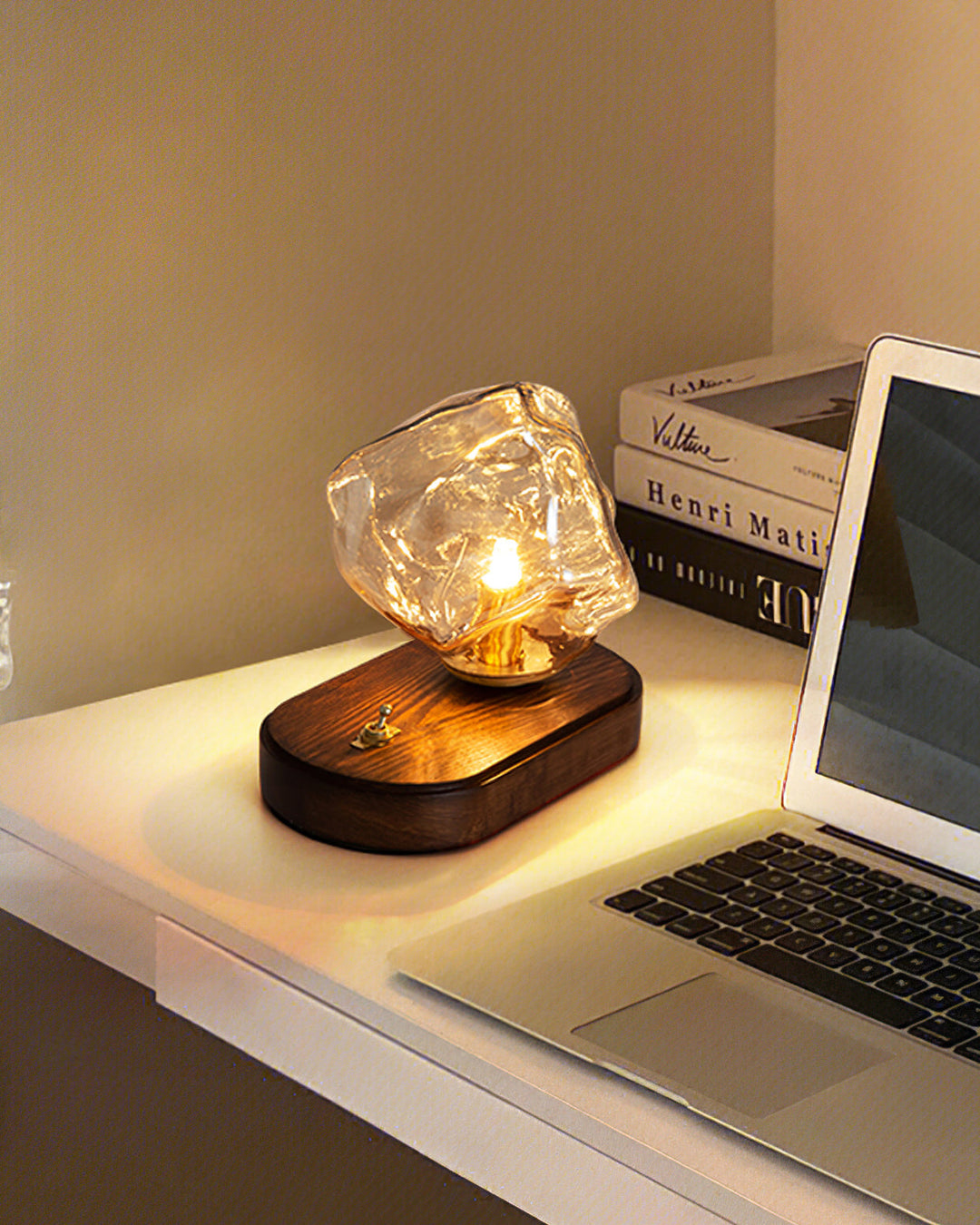 RusticLume – Amber Glass and Wooden Table Lamp | Kalsten