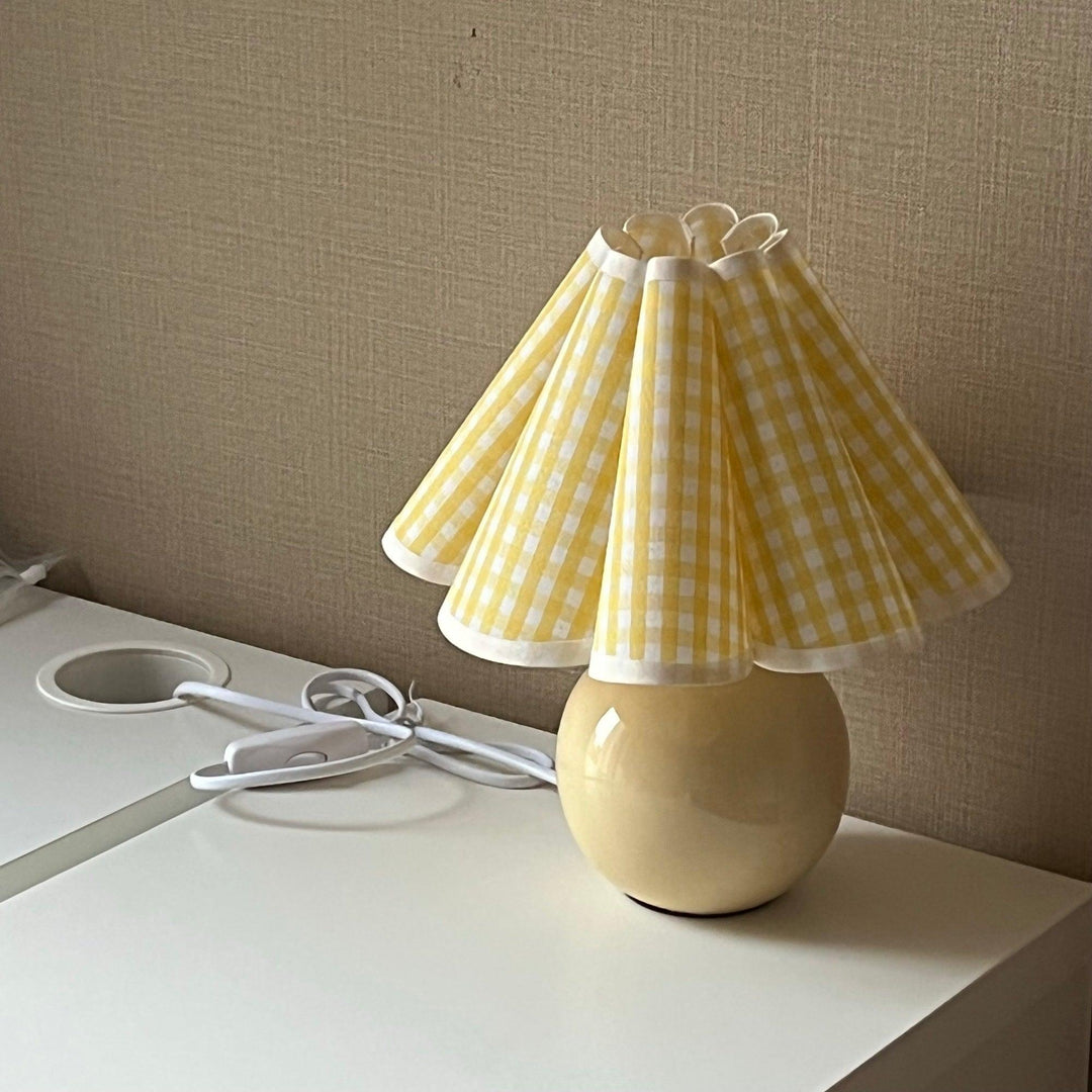 Kicsi Knife Pleat Work lamp Table Lamp | Kalsten