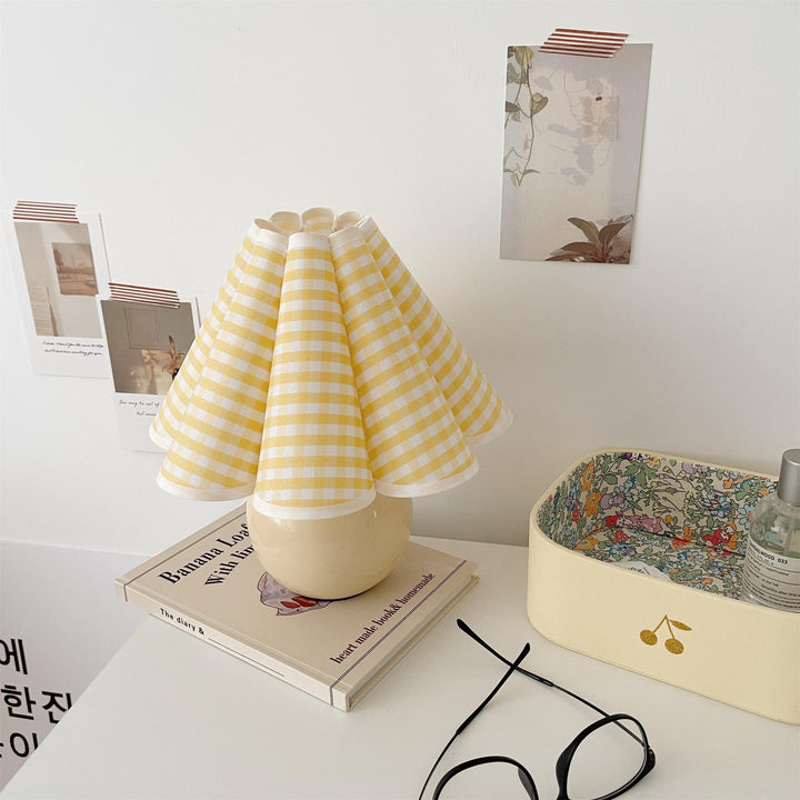 Kicsi Knife Pleat Work lamp Table Lamp | Kalsten