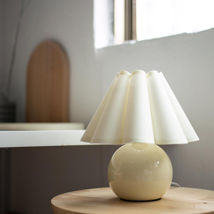 Kicsi Knife Pleat Work lamp Table Lamp | Kalsten