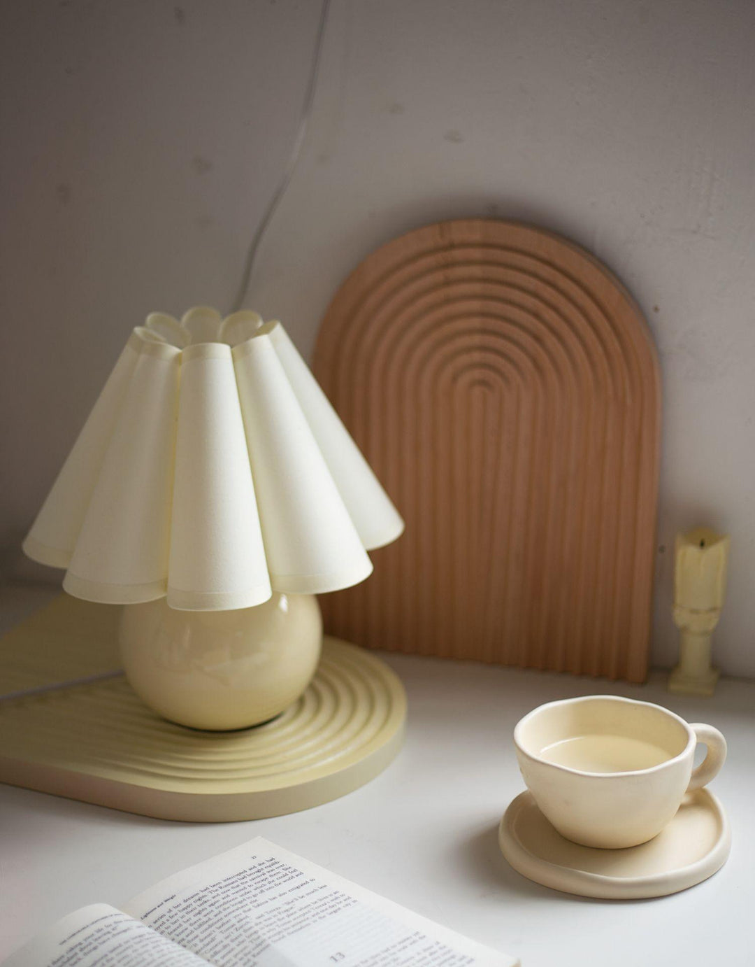 Kicsi Knife Pleat Work lamp Table Lamp | Kalsten