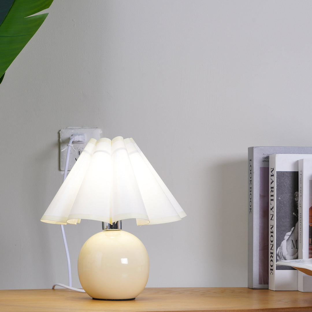 Kicsi Knife Pleat Work lamp Table Lamp | Kalsten