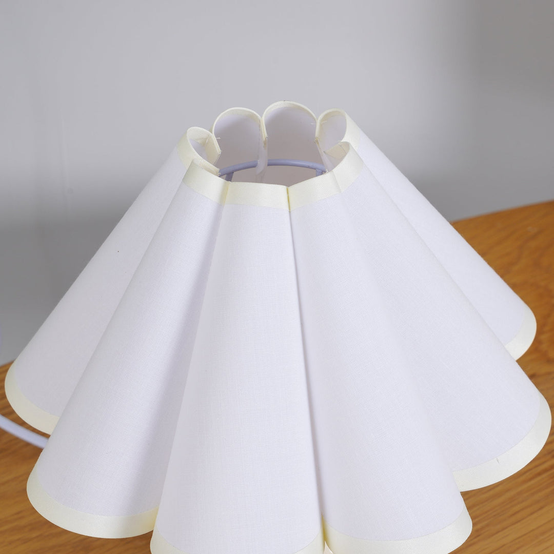 Kicsi Knife Pleat Work lamp Table Lamp | Kalsten
