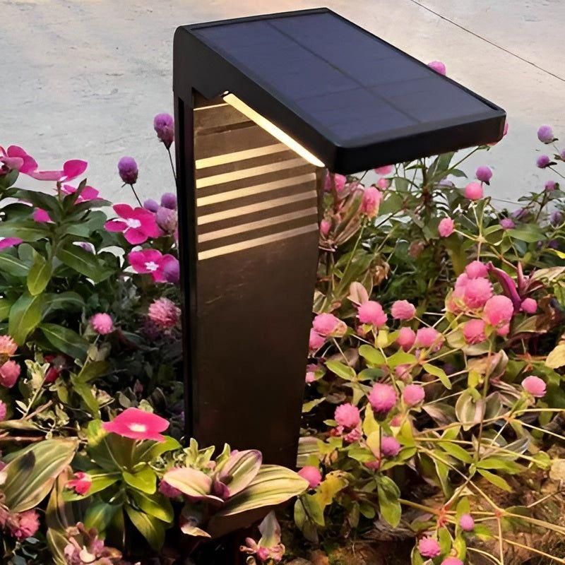 GardenGlow Light - Waterproof LED Solar Garden Pendant Light | Kalsten