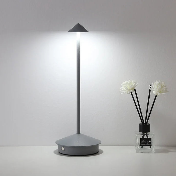 Modern LED table lamp with touch sensor – Dimmable, Wireless and Minimalist Design | Kalsten