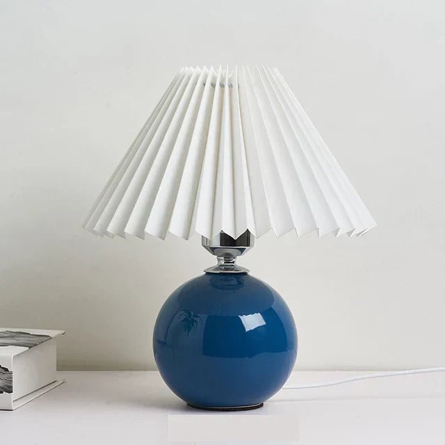 Elegant Vintage Table Lamp with Foldable Lampshade | Kalsten