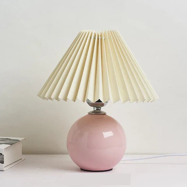 Elegant Vintage Table Lamp with Foldable Lampshade | Kalsten