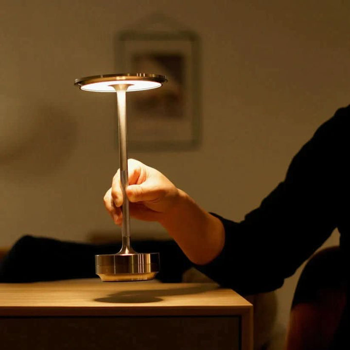 LED table lamp with dimmable mood light & modern design | Kalsten