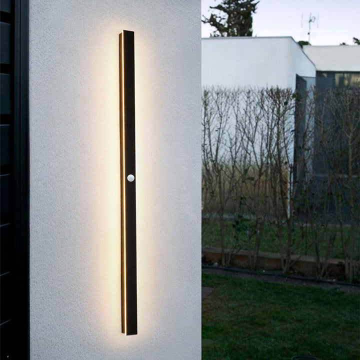 Modern Waterproof Outdoor LED Wall Lamp