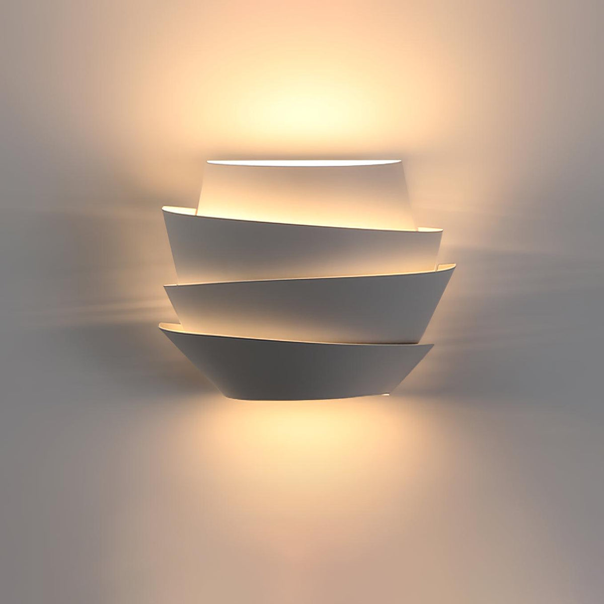 Skanto | SoleilGlow – French Sunlight-Inspired Wall Lamp for Light-Filled Rooms