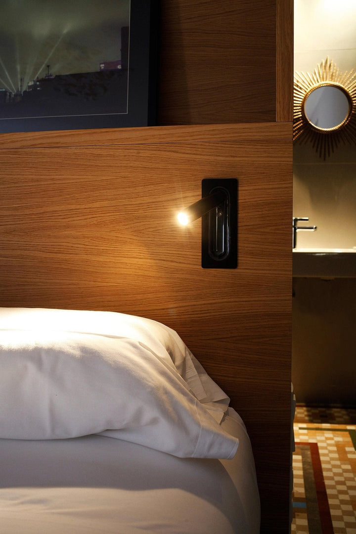 OmniLux Reading Lamp | Kalsten