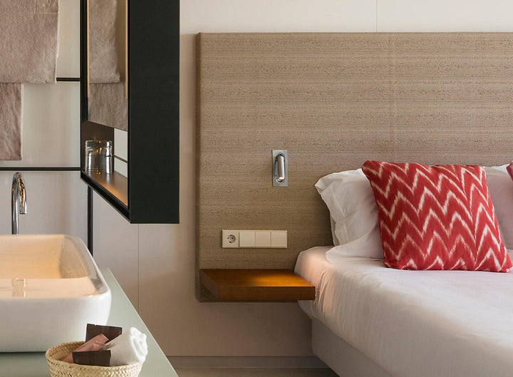 OmniLux Reading Lamp | Kalsten