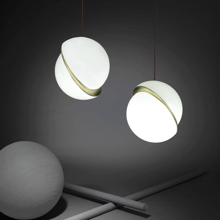 Crescent Houselight Pendant Lamp | Kalsten