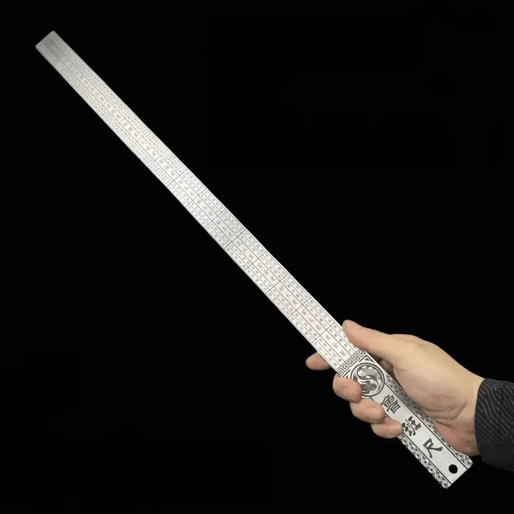 Kalsten | Ruler made of hardened steel – used as an emergency tool