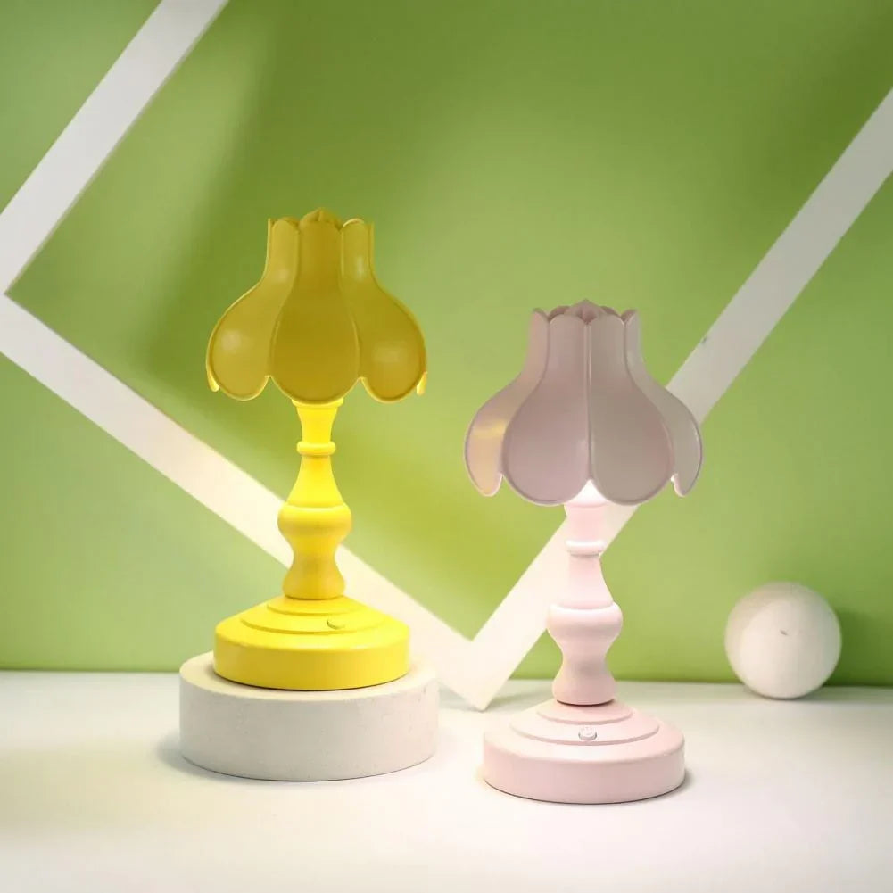Lotus-shaped LED Mini Retro Light | Kalsten
