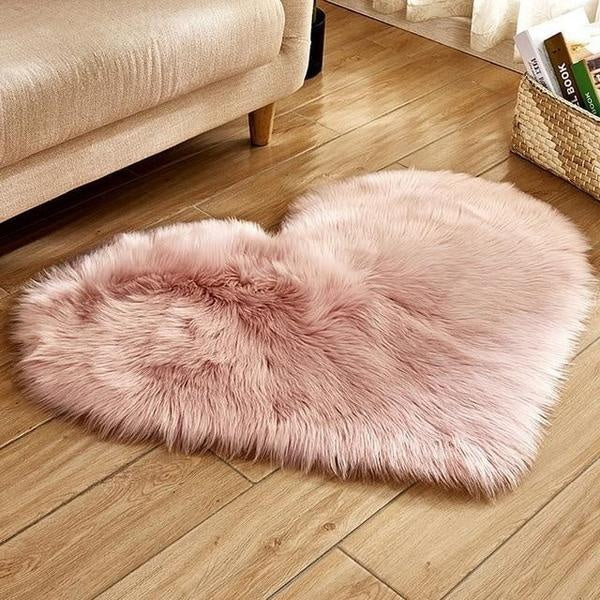 Love Heart Shaped Faux Sheepskin Fur Rug | Kalsten