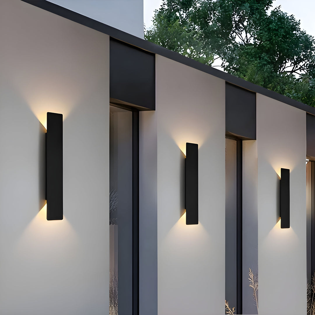 Light - Modern weatherproof LED wall lamp made of aluminum for outdoor use | Kalsten