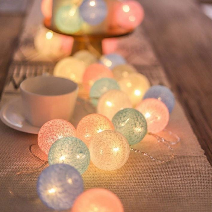 Cheerful Cotton Light Ball Garland - LumiBall | Kalsten
