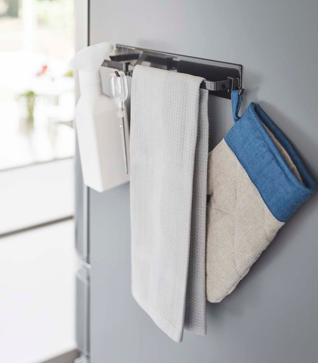 Kalsten | Magnetic Kitchen Towel Holder - Stainless Steel