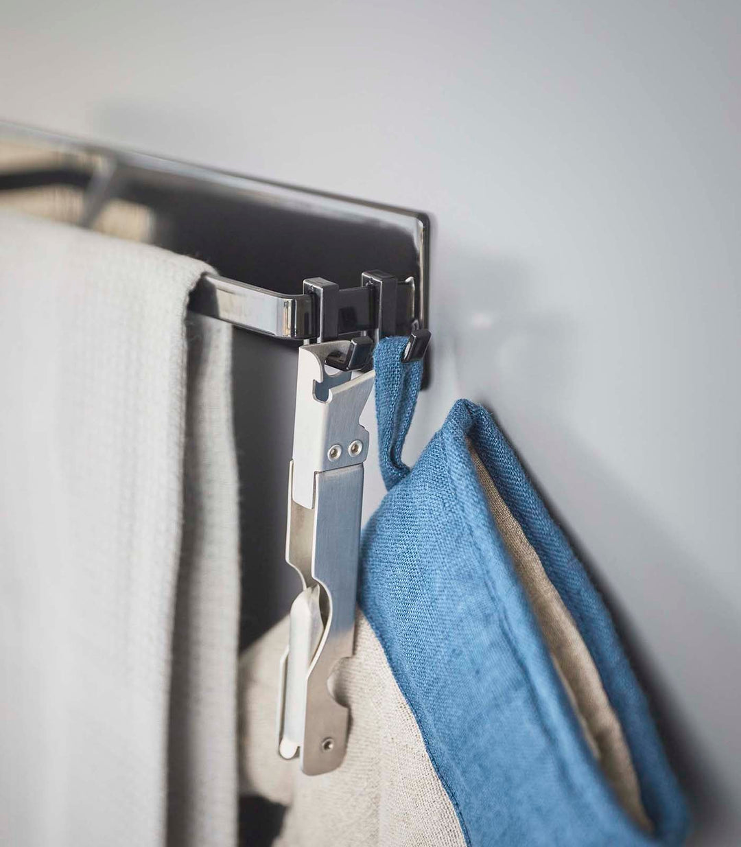 Kalsten | Magnetic Kitchen Towel Holder - Stainless Steel