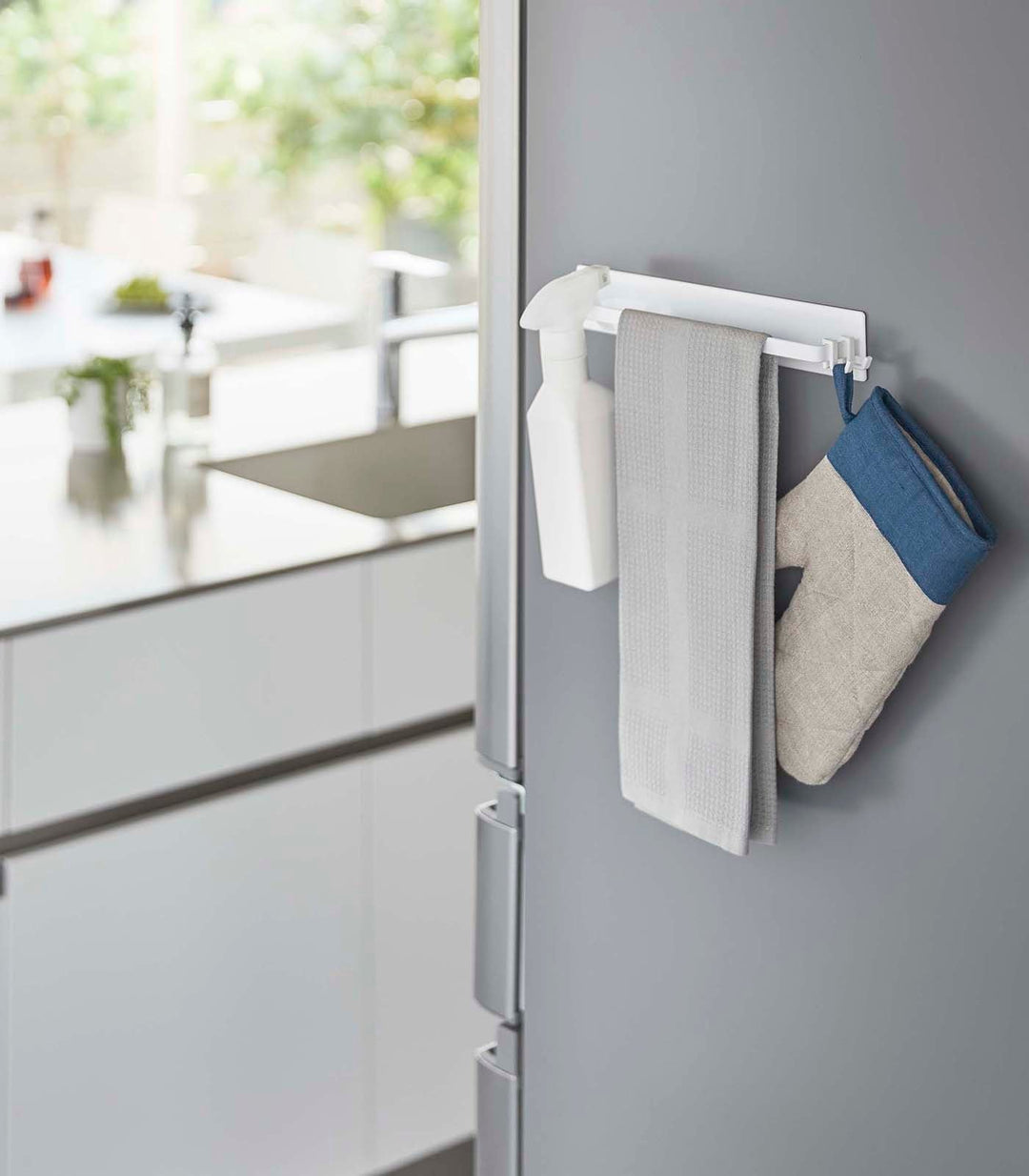Kalsten | Magnetic Kitchen Towel Holder - Stainless Steel