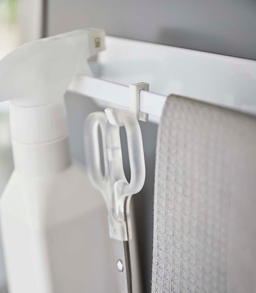 Kalsten | Magnetic Kitchen Towel Holder - Stainless Steel