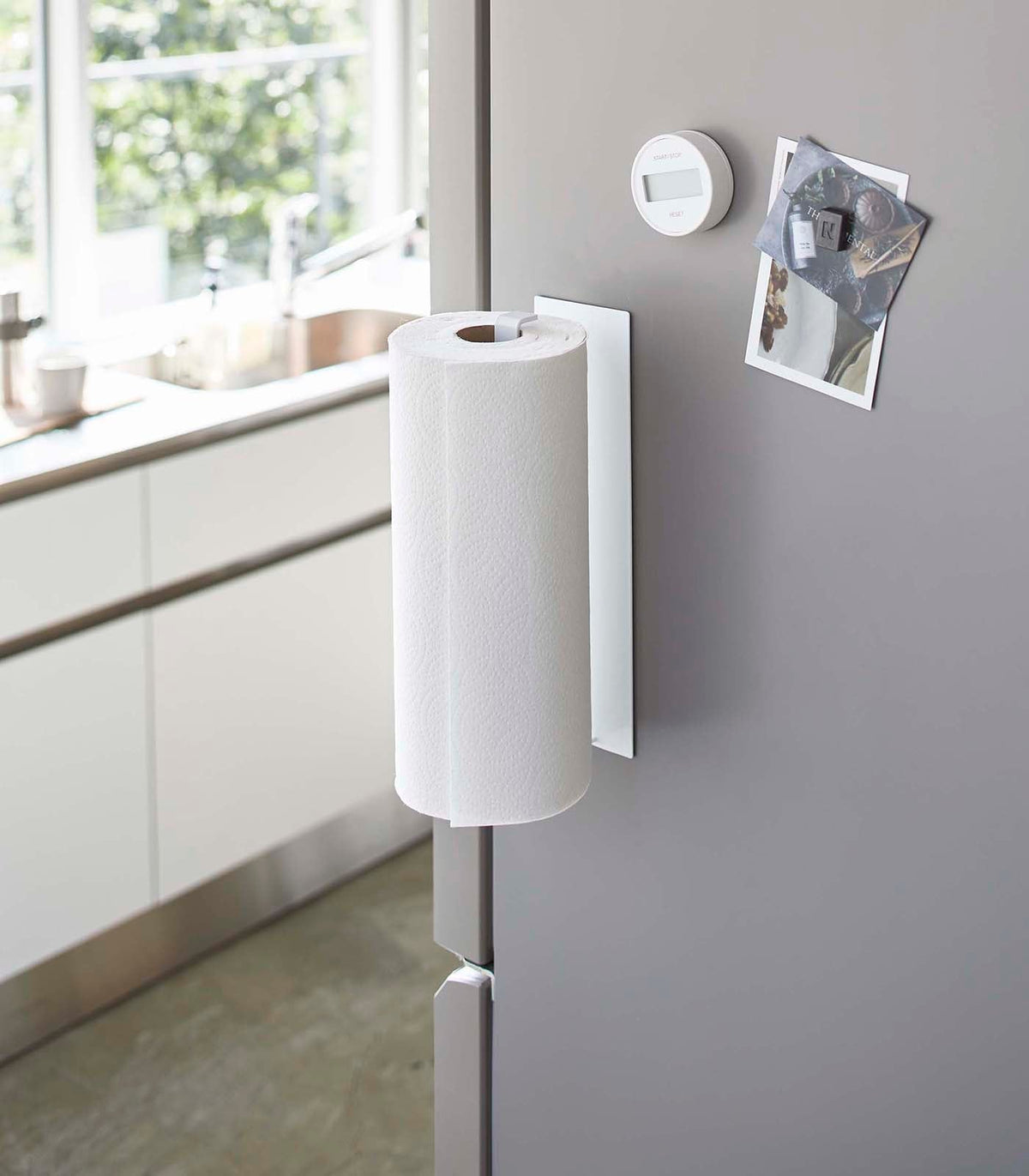 Brehn | Magnetic Paper Towel Holder - Steel