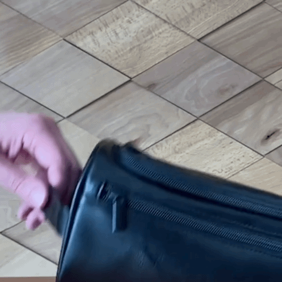 Men's travel toilet bag with hook | Kalsten