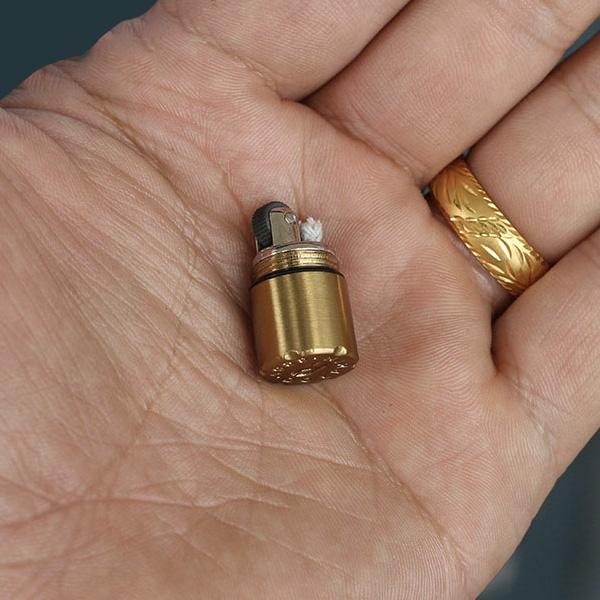 Mini Refillable Keychain Lighter | Kalsten