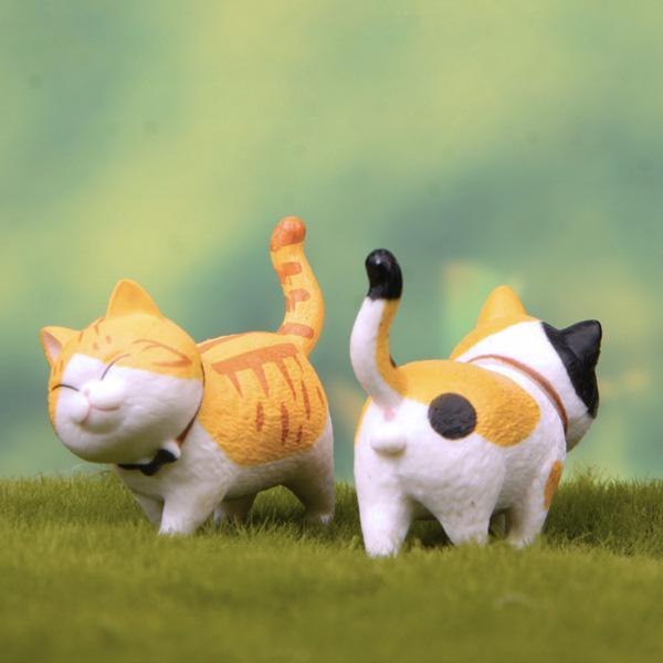 Mini Strolling Cat Figurines | Kalsten