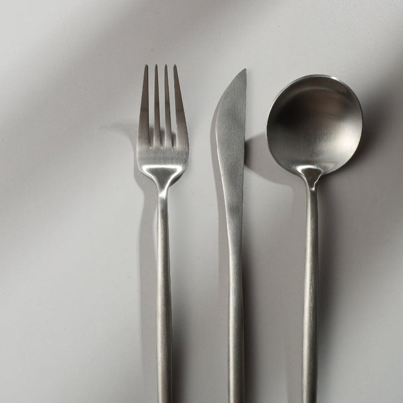 Minimalist Luxury Cutlery Set – 20 pieces, Titanium & Stainless Steel Kalsten