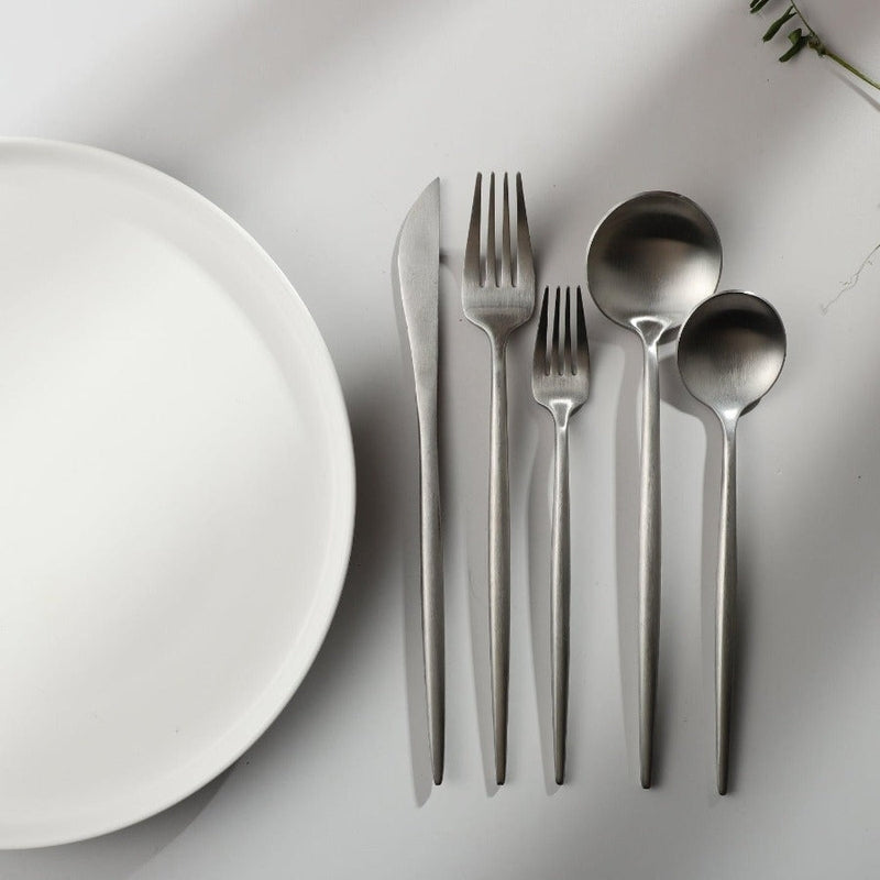 Minimalist Luxury Cutlery Set – 20 pieces, Titanium & Stainless Steel Kalsten