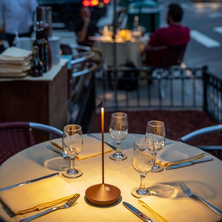 Wireless Rechargeable Table Lamp – Dimmable