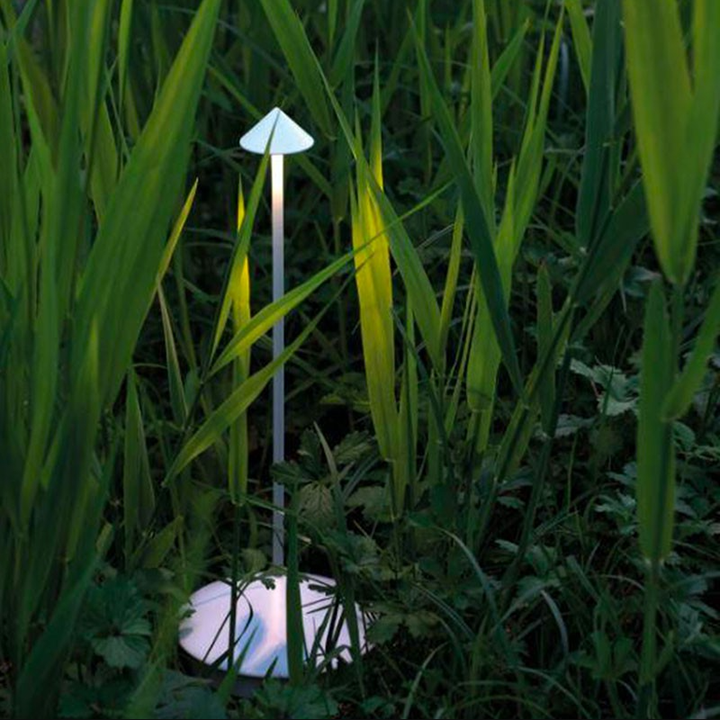 Wireless Rechargeable Table Lamp – Dimmable