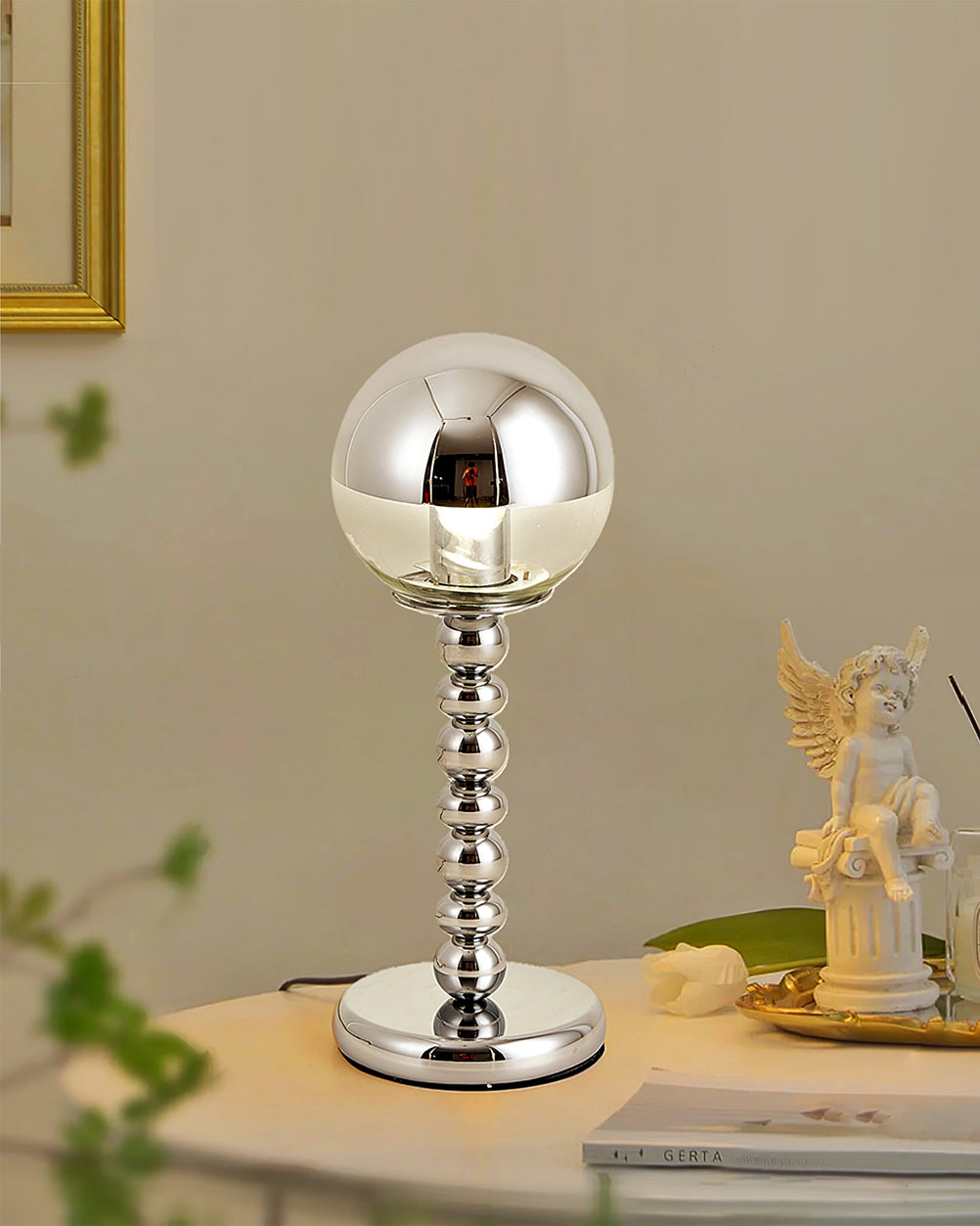 MirrorGlow – Minimalist Chrome Table Lamp | Kalsten