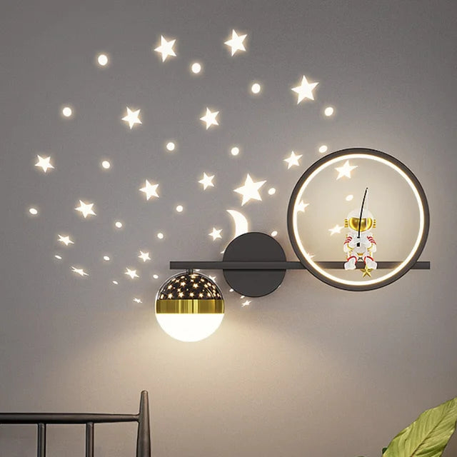 Children's Room Wall Light – Stylish star-shaped LED wall light for kids | Gentle light for the bedroom | Kalsten