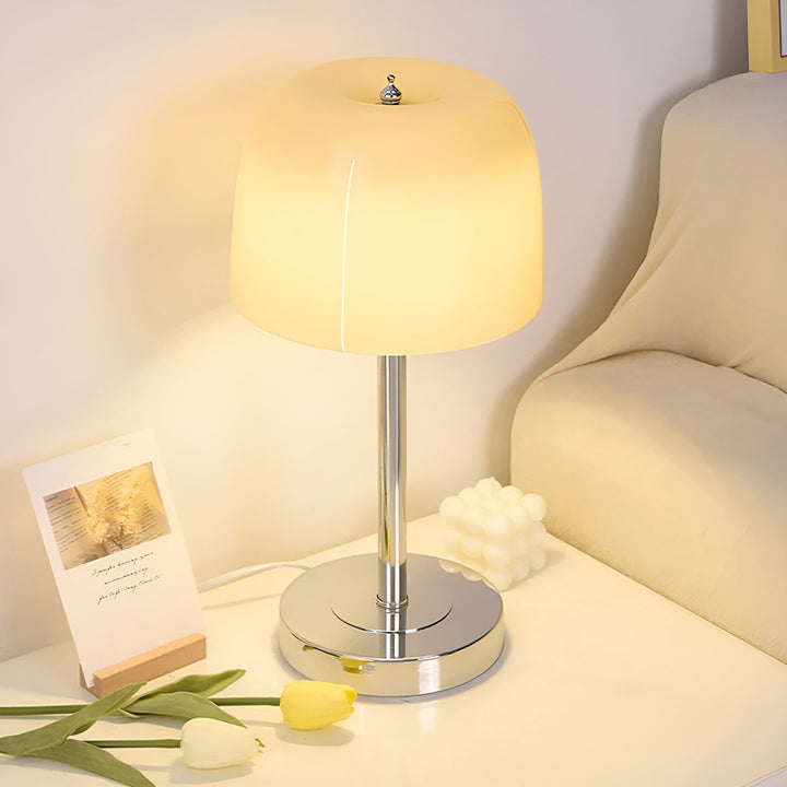 Modern Elegance LED Table Lamp - Stylish and Energy Efficient Kalsten