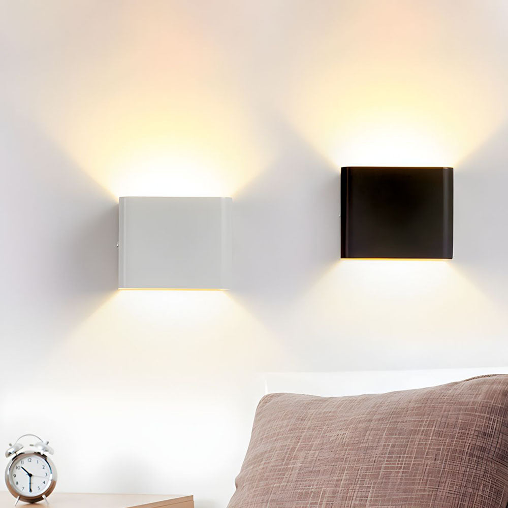 Cube-Shade Wall Light